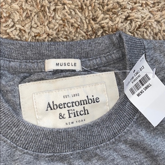 Abercrombie and Fitch Shirt - Picture 3 of 7